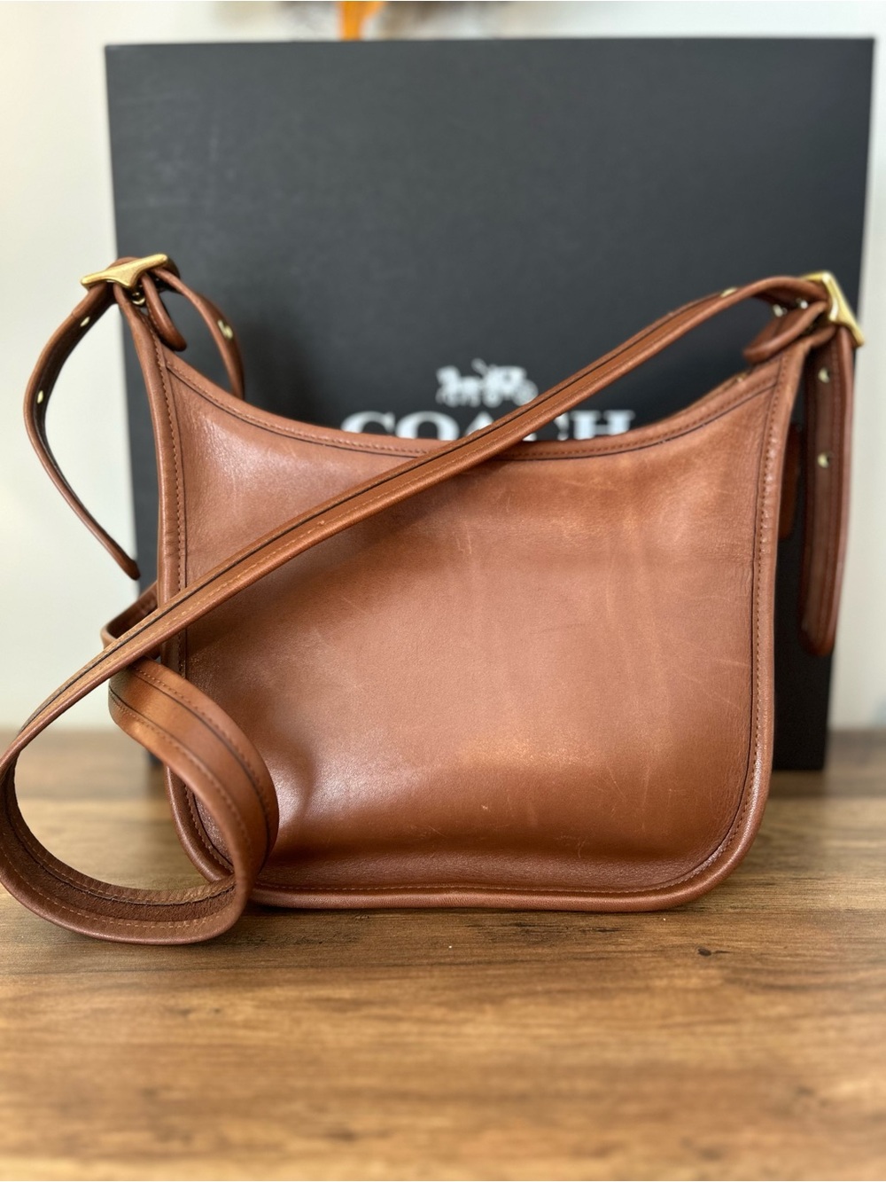 Vintage Coach Janice Legacy 9950 Burnished Camel 2005